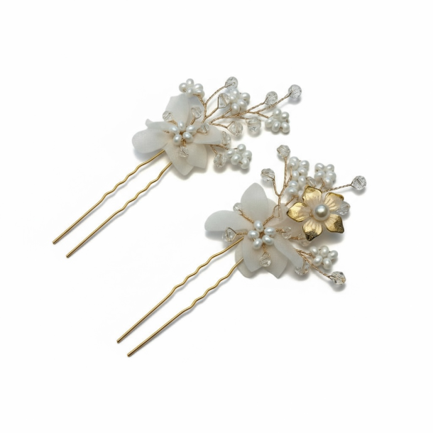 2 stk. H�rn�le med hvide perler og blomster - Forgyldt