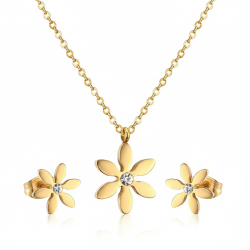 Smukt smykkest med halskde og reringe 