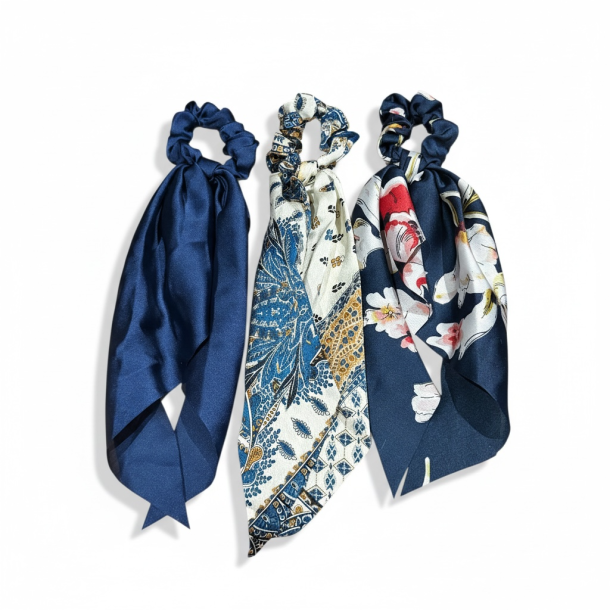Satin Scrunchie St  Bl