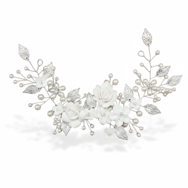 Elegant h�rsmykke med blomster og perler � hvid/s�lv