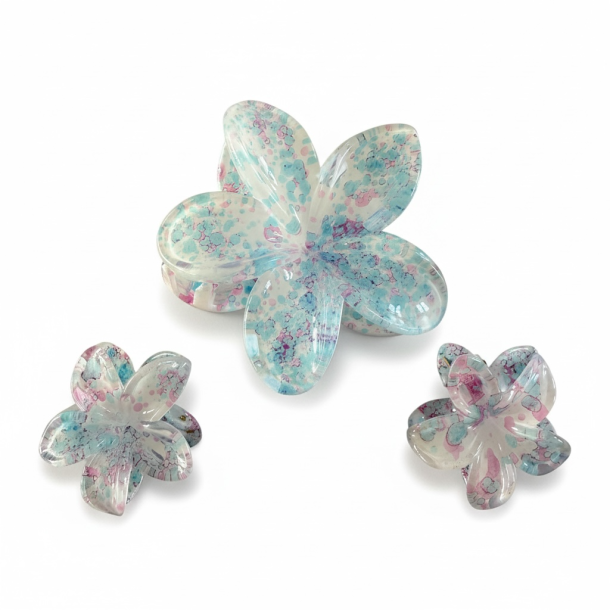 H�rklemmer med blomster � elegant og feminin