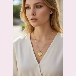 Halsk�de � Hjerte med �jesymbol