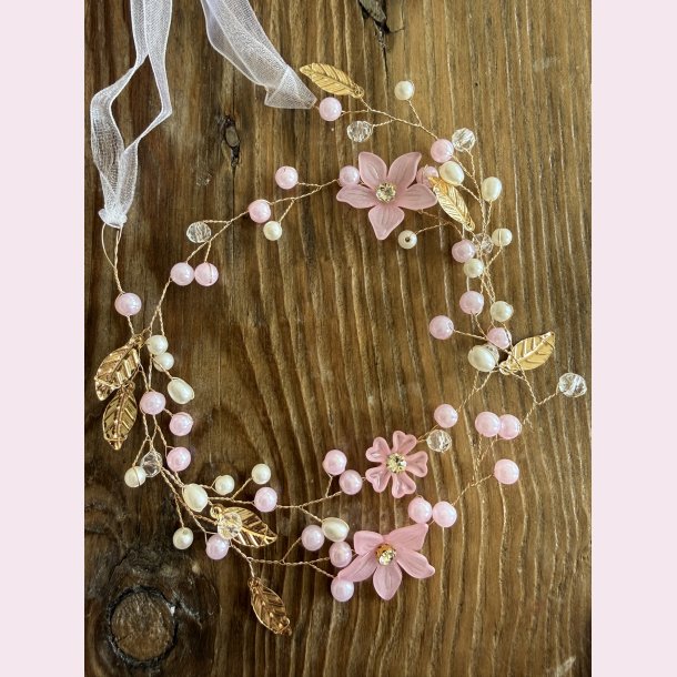 H�rsmykke med blomster, perler og satinb�nd�- Guld
