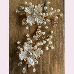 H�rsp�nder med blomster, perler og krystaller � s�t � 2 stk