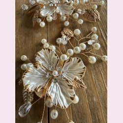 H�rsp�nder med blomster, perler og krystaller � s�t � 2 stk