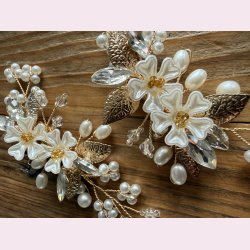 H�rsmykke med blomster, perler og krystaller