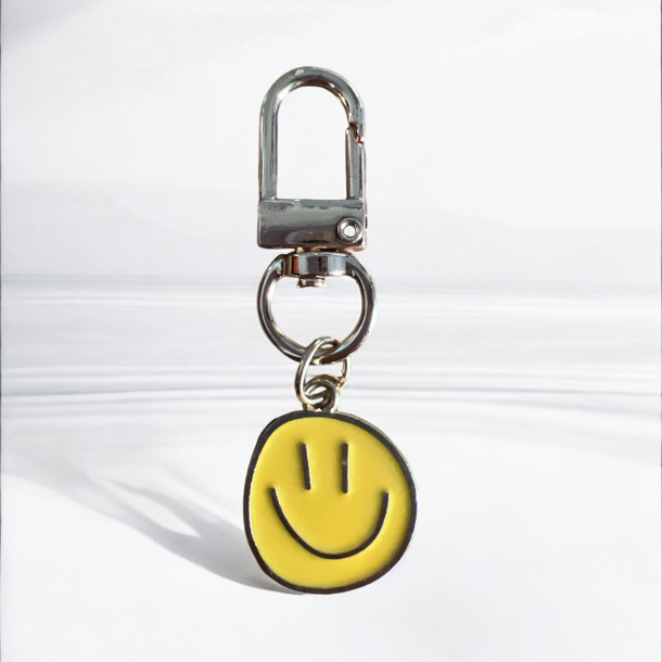 Nglering med gul smileys vedhng