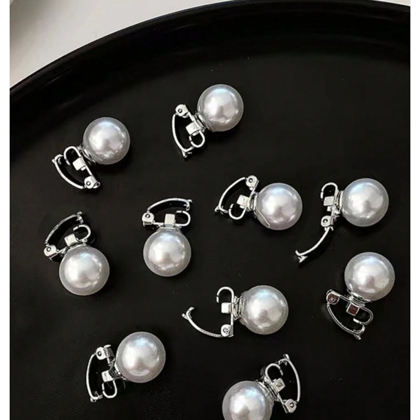 10 sm clips med fine hvide  perler 