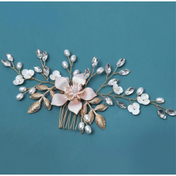 Guldfarvet hrnl med blomster, krystalperler og hvideperler 