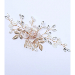 Guldfarvet hrnl med blomster, krystalperler og hvideperler 