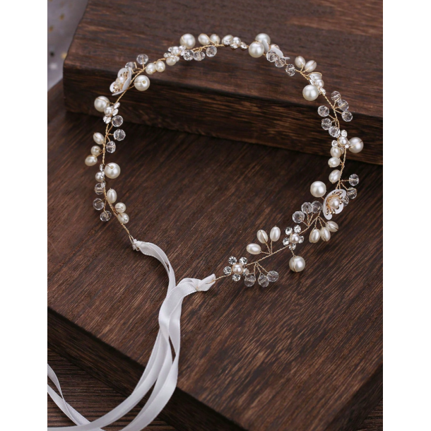Hrbnd med de smukkeste rhinestone og smukke perler og blomster
