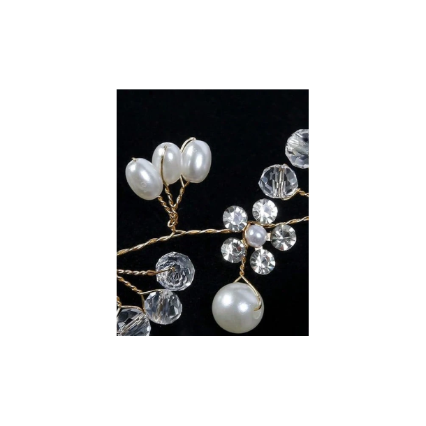 Hrbnd med de smukkeste rhinestone og smukke perler og blomster