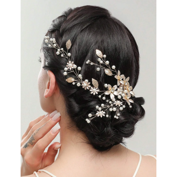 Hr smykke med de fine blomster og hvide perler 