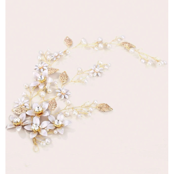 Hr smykke med de fine blomster og hvide perler 