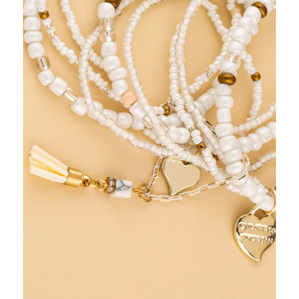 Smukke armbnd med flotte detaljer 