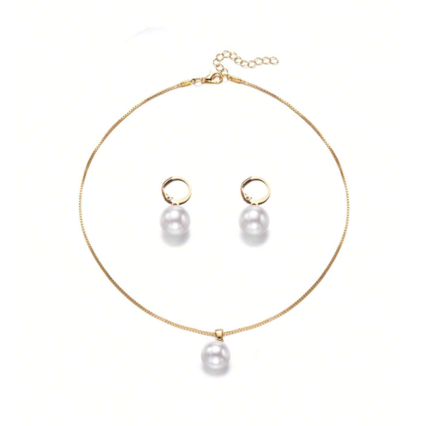 Utrolig smukt smykkest med hvide perler - Forgyldt