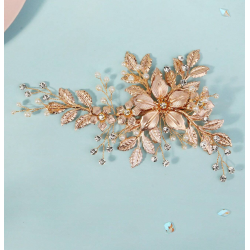 Guldfarvet hrnl med blomster, krystalperler og hvideperler 