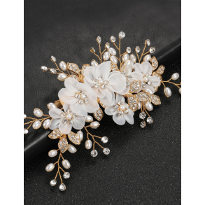 Forgyldt hrnl med smukke hvide blomster og perler