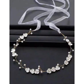 Hr smykke med fine hvide blomster - Forgyldt