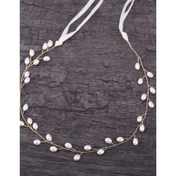 Hrsmykke med fine hvide perler 