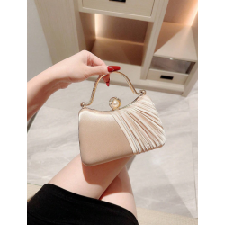 Champange farvet Clutch taske dekoreret med de smukkeste rhinesten