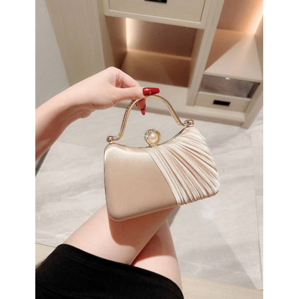 Champange farvet Clutch taske dekoreret med de smukkeste rhinesten