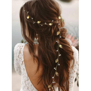 Langt hr smykke med fine hvide perler og forgyldt blade 