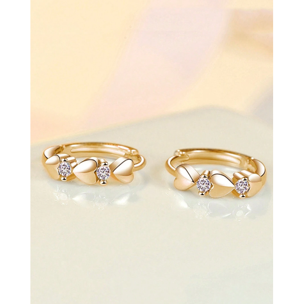 Hoops med hjerter og smukke zirkonia sten - Forgyldt