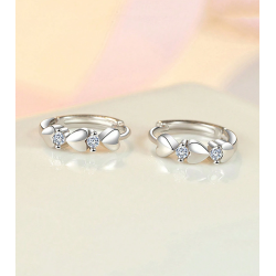 Hoops med hjerter og smukke zirkonia sten - Slv