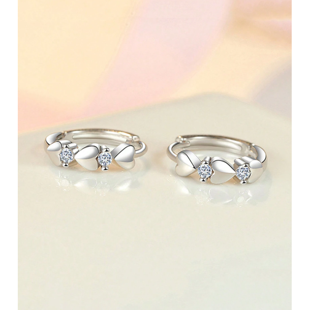 Hoops med hjerter og smukke zirkonia sten - Slv