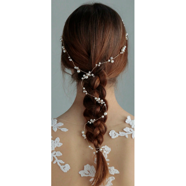 Langt hr smykke med fine hvide perler, stjernerog forgyldt blade - 100cm