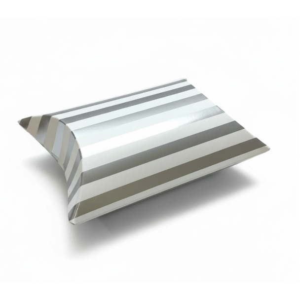 Smukke fine �reringe med zirkonia sten og perle - S�lv