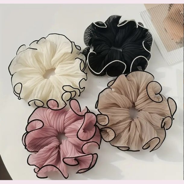 4 elegante scrunchies i minimalistisk design i ensfarvet plissering 