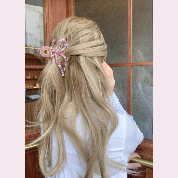 Hrklemme med smukke perler - Lyserd