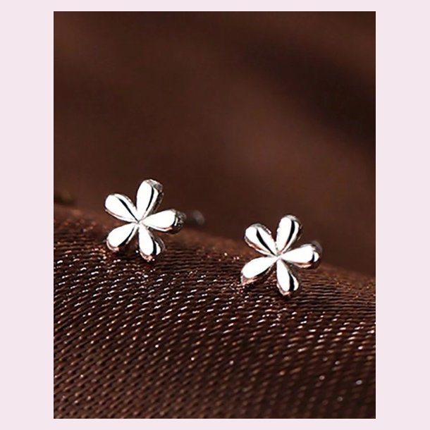 Fine sm reringe med blomster - Slv