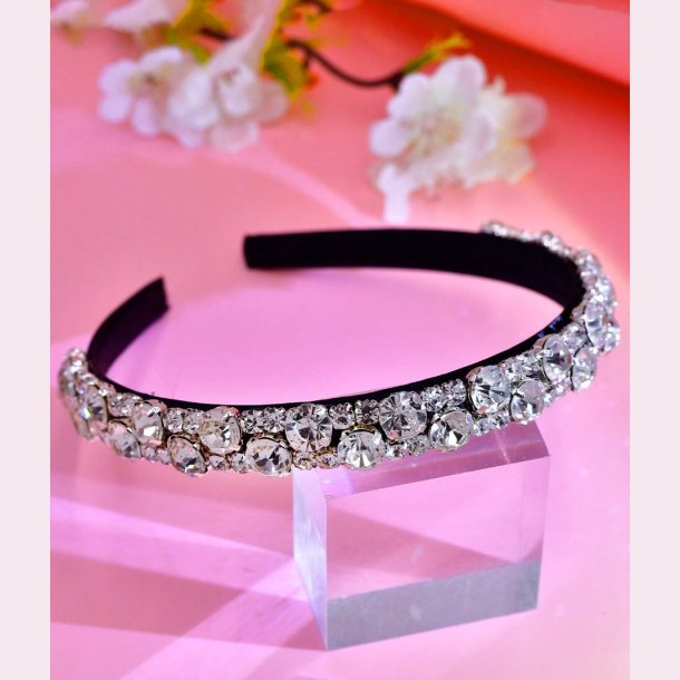 Hrbjle med smukke rhinesten