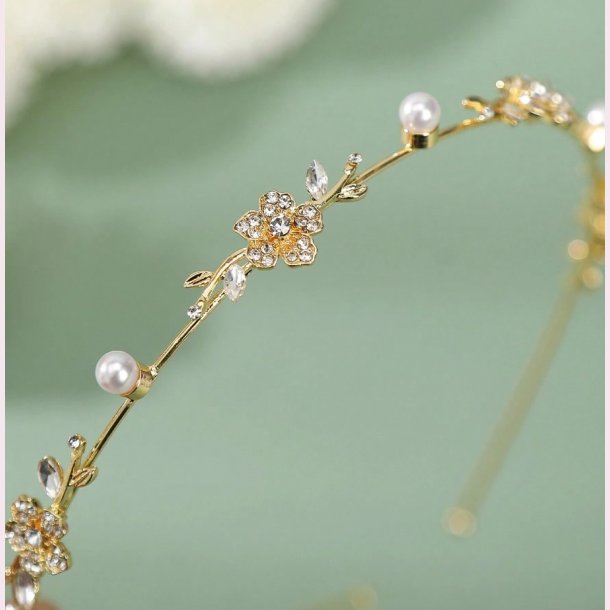 Hrbjle med rhinsten og smukke perler - Forgyldt