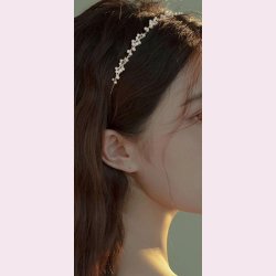 Hrbjle med smukke hvide perler - Forgyldt