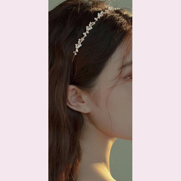 Hrbjle med smukke hvide perler - Forgyldt