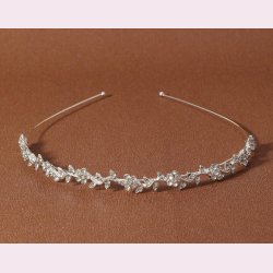 Hrbjle med smukke skindende perler 