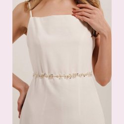 Satinblte med de smukkeste rhinestone og smukke perler