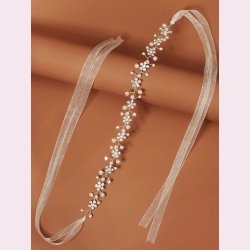 Satin hrbnd med de smukkeste rhinestone og smukke perler