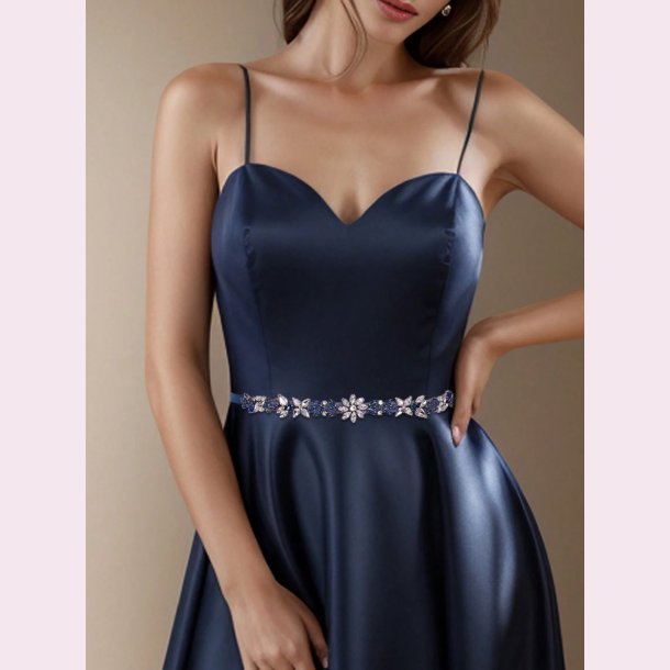 Blt satinblte med de smukkeste rhinestone 